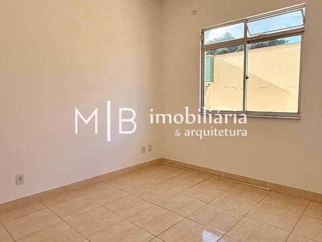 Apartamento 2 quartos e 2 banheiros, para alugar, no bairro Centro em Lavras