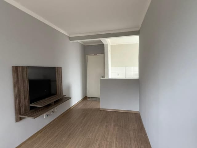 Apartamento 2 quartos e 1 banheiro, para alugar, no bairro Jardim Montecatini em Cambé