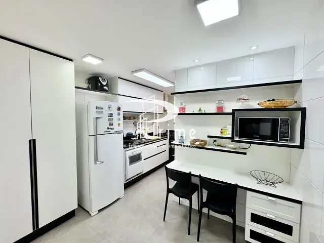 Apartamento com 125m² 3 quartos e 2 banheiros, à venda ou para alugar, no bairro Itaipu em Niterói