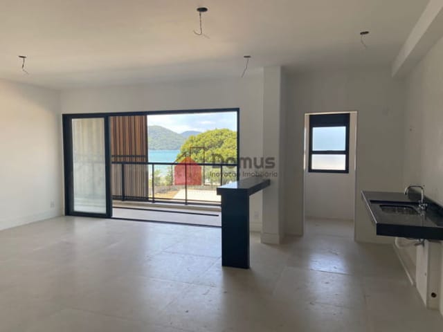 Apartamento à venda, no bairro Perequê Mirim em Ubatuba