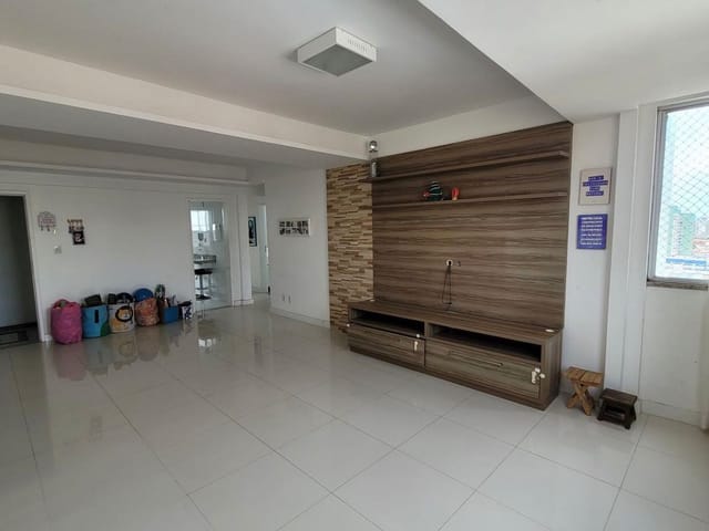 Apartamento 3 quartos e 1 banheiro, à venda, no bairro Suíssa em Aracaju