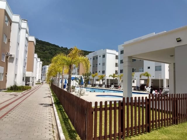 Apartamento com 65m² 2 quartos e 1 banheiro, à venda, no bairro Canasvieiras em Florianópolis