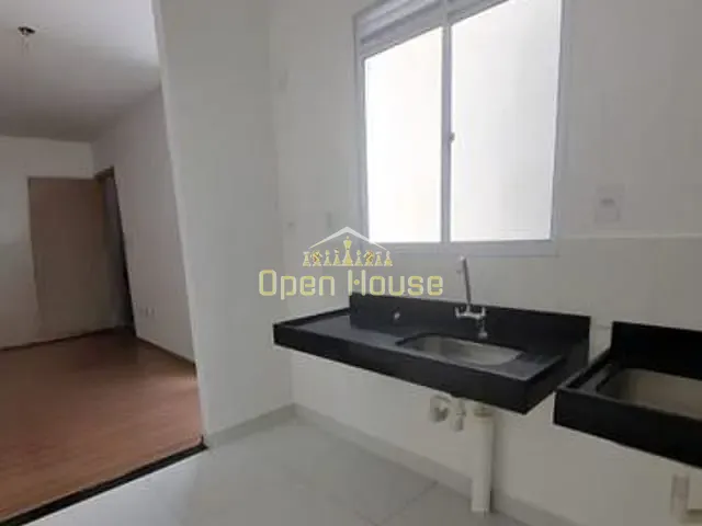 Apartamento 2 quartos e 1 banheiro, para alugar, no bairro São Luiz em Volta Redonda