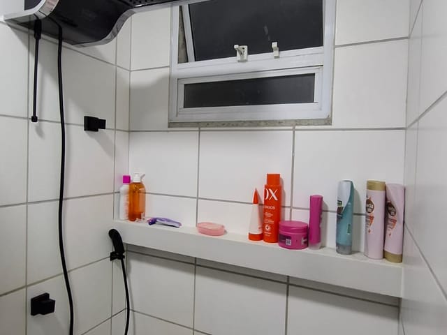 Apartamento 2 quartos e 1 banheiro, à venda, no bairro Cosmos em Rio de Janeiro