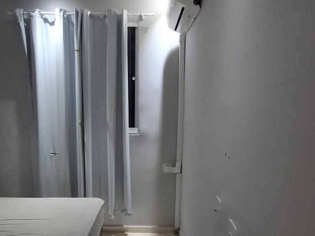 Apartamento 2 quartos e 1 banheiro, à venda, no bairro Cosmos em Rio de Janeiro