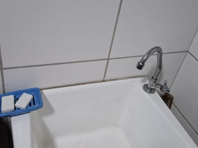 Apartamento 2 quartos e 1 banheiro, à venda, no bairro Cosmos em Rio de Janeiro