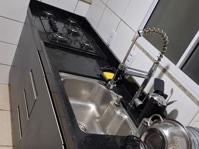 Apartamento 2 quartos e 1 banheiro, à venda, no bairro Cosmos em Rio de Janeiro