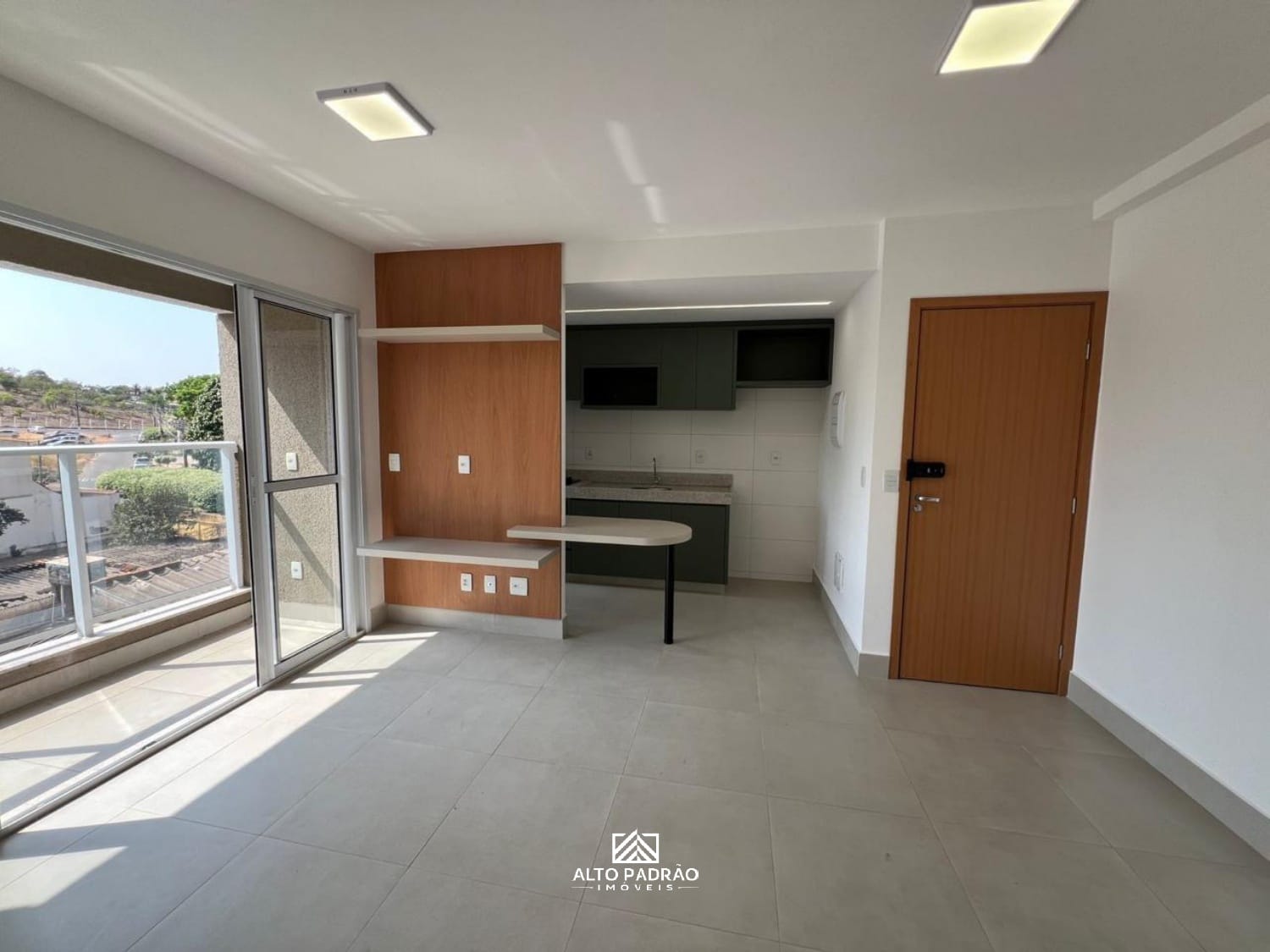 Apartamento à venda com 2 quartos, 60m² - Foto 2