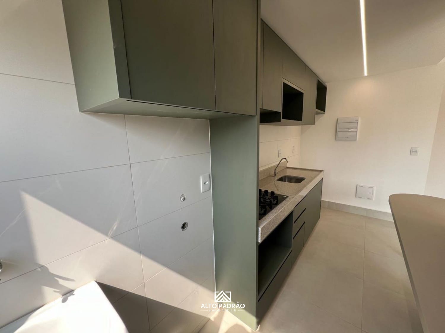 Apartamento à venda com 2 quartos, 60m² - Foto 4