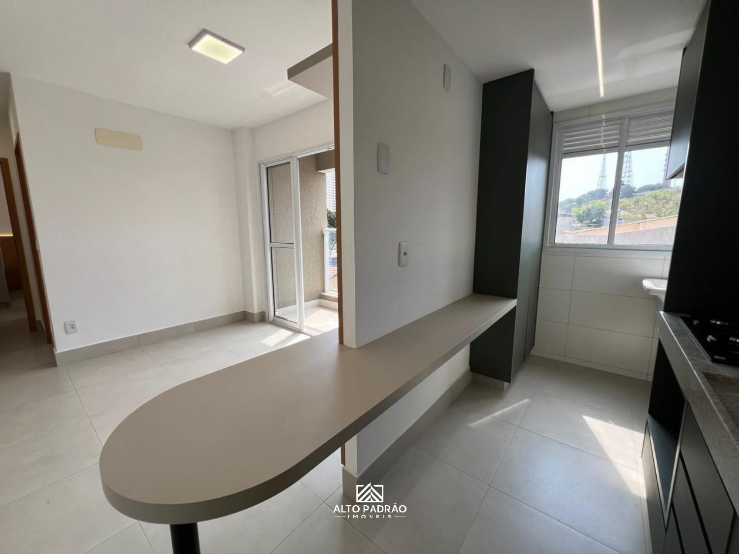 Apartamento à venda com 2 quartos, 60m² - Foto 5