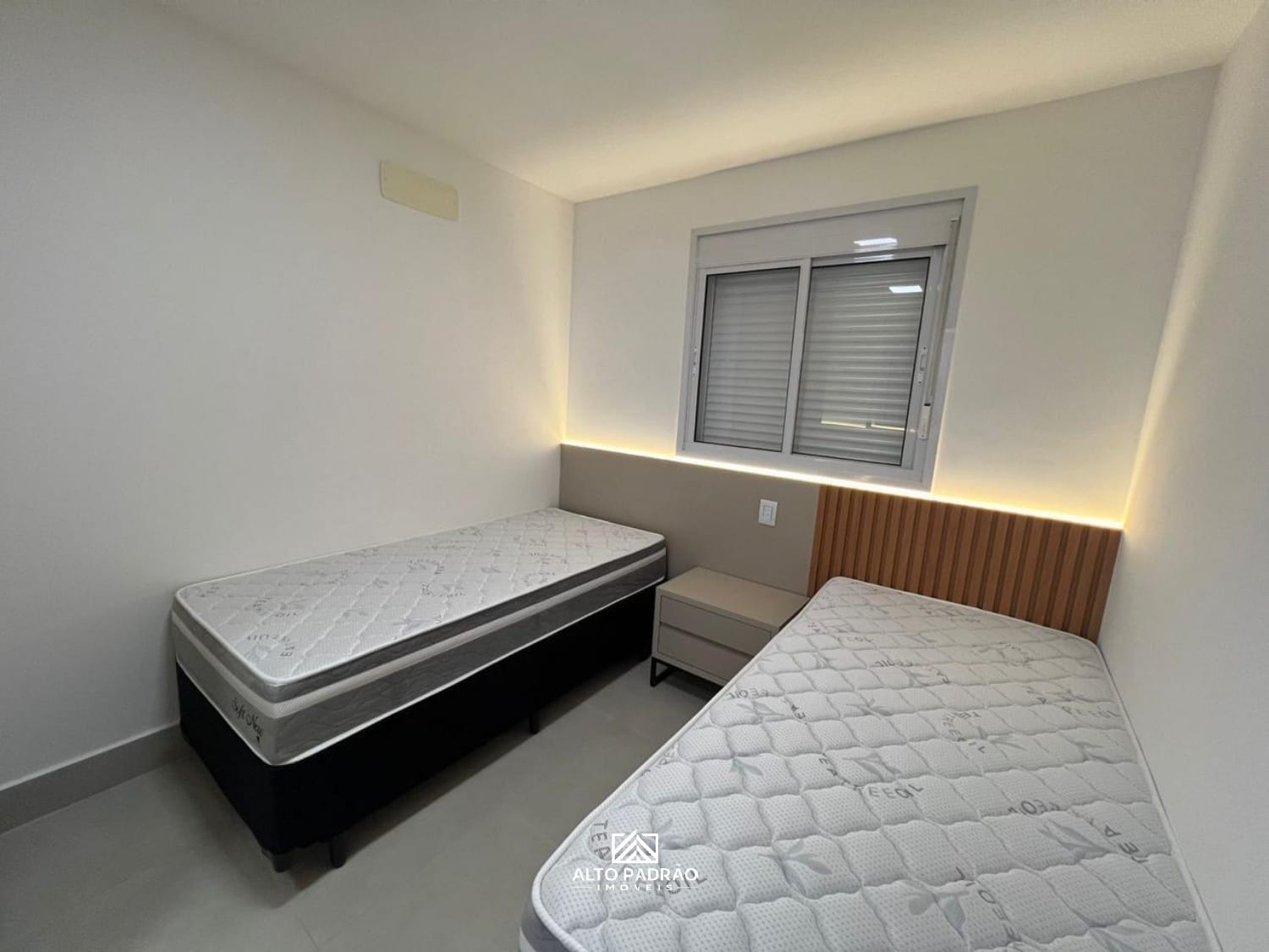 Apartamento à venda com 2 quartos, 60m² - Foto 13