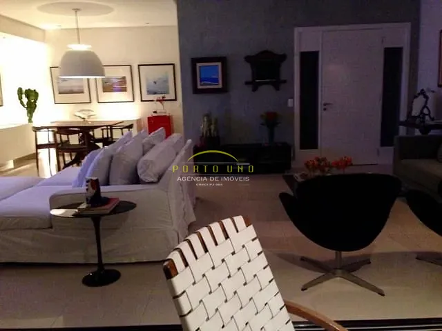 Apartamento com 205m² 4 quartos e 5 banheiros, à venda, no bairro Horto Florestal em Salvador