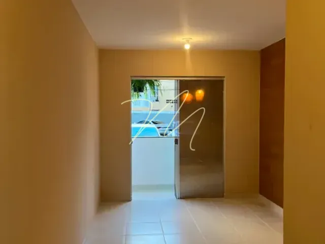Apartamento 2 quartos e 2 banheiros, à venda, no bairro Nossa Senhora da Vitória em Ilhéus