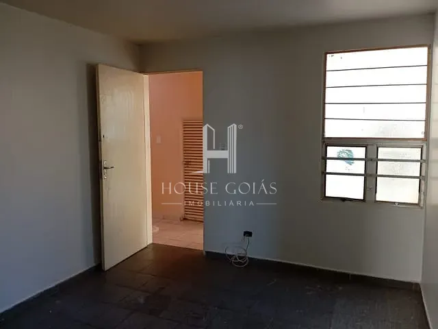 Apartamento 2 quartos e 1 banheiro, à venda, no bairro Setor dos Afonsos em Aparecida de Goiânia