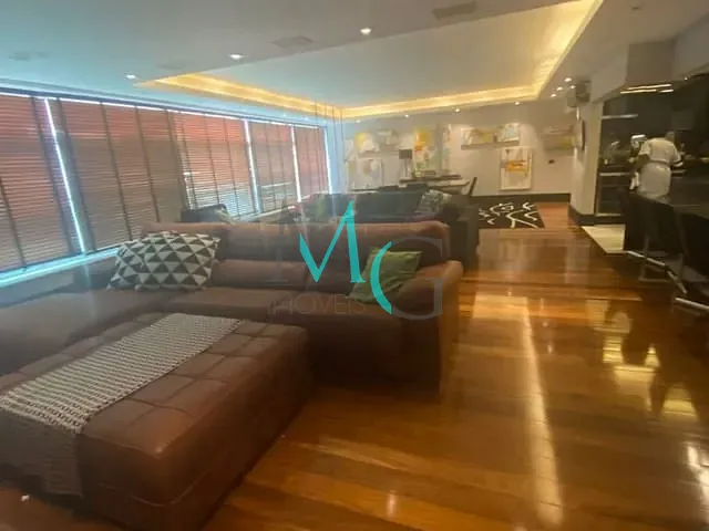 Apartamento 3 quartos e 3 banheiros, à venda, no bairro Copacabana em Rio de Janeiro