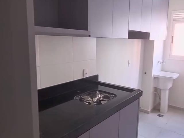 Apartamento com 47m² 2 quartos e 1 banheiro, para alugar, no bairro Jardim Santo Amaro em Cambé