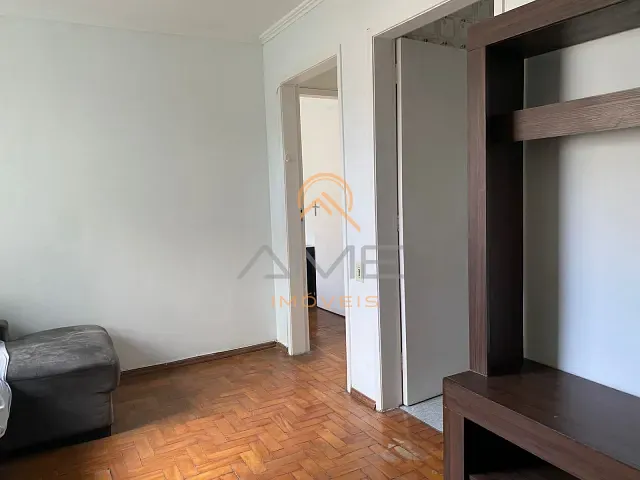 Apartamento 2 quartos e 1 banheiro, à venda ou para alugar, no bairro Centro em Pelotas