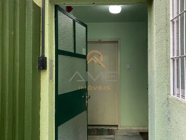 Apartamento 2 quartos e 1 banheiro, à venda ou para alugar, no bairro Centro em Pelotas