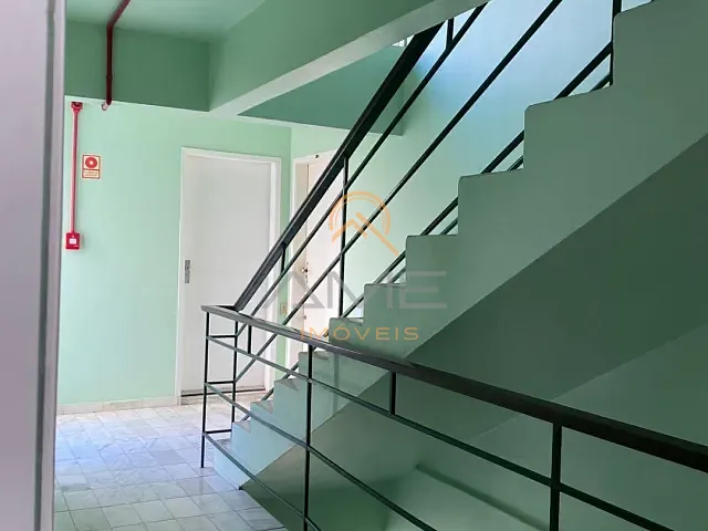 Apartamento 2 quartos e 1 banheiro, à venda ou para alugar, no bairro Centro em Pelotas