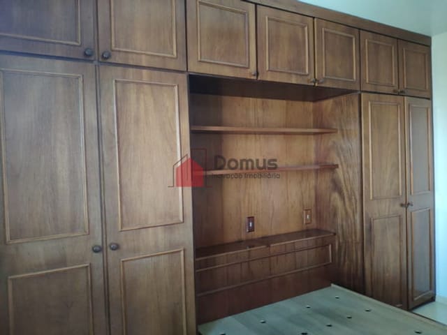 Apartamento à venda, no bairro Vila Bourghese em Pindamonhangaba