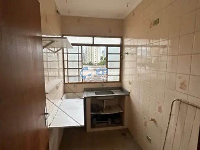 Apartamento com 55m² 1 quarto e 1 banheiro, à venda ou para alugar, no bairro Centro em Londrina