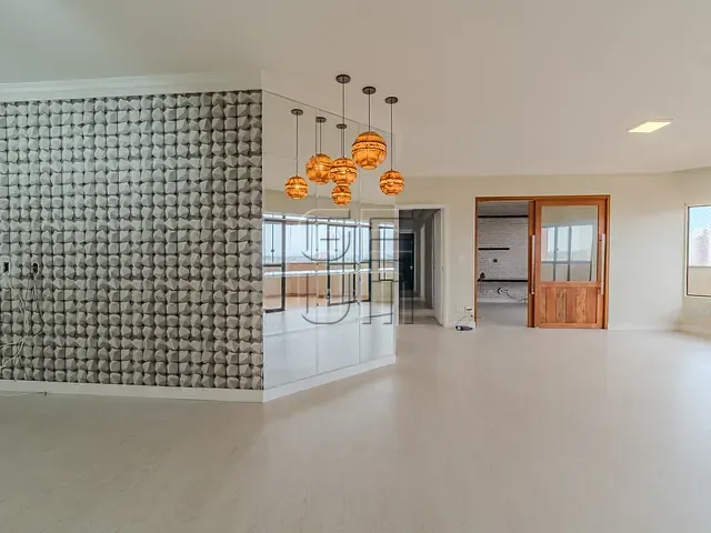 Apartamento com 204m² 4 quartos e 4 banheiros, à venda, no bairro Campo Belo em Londrina