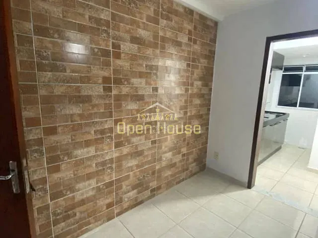 Apartamento 2 quartos e 1 banheiro, para alugar, no bairro Três Poços em Volta Redonda