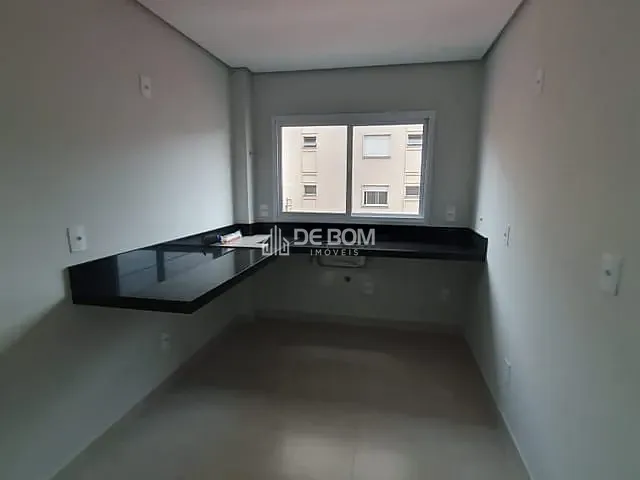 Apartamento 3 quartos e 2 banheiros, à venda, no bairro Jardim Elvira Dias em Poços de Caldas