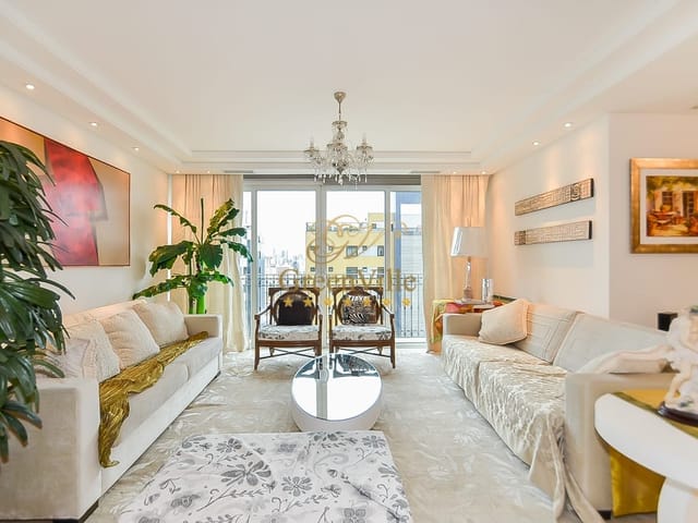 Apartamento com 308m² 3 quartos e 4 banheiros, à venda, no bairro Batel em Curitiba