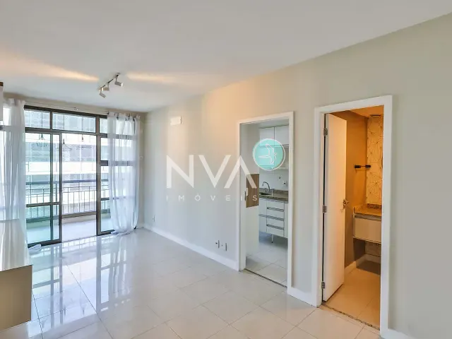 Apartamento com 79m² 2 quartos e 3 banheiros, à venda, no bairro Laranjeiras em Rio de Janeiro