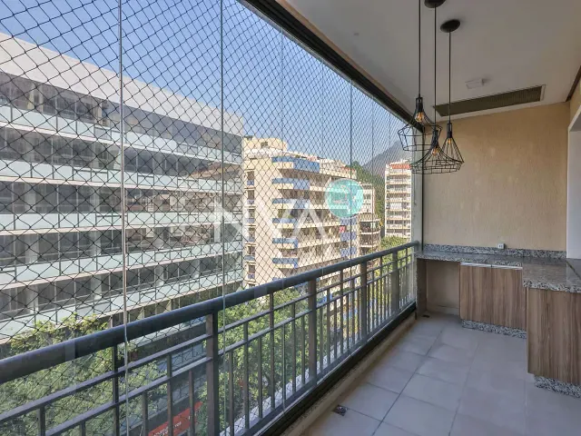 Apartamento com 79m² 2 quartos e 3 banheiros, à venda, no bairro Laranjeiras em Rio de Janeiro