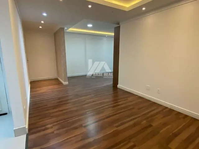 Apartamento com 165m² 3 quartos e 2 banheiros, à venda, no bairro Centro em Guarapuava