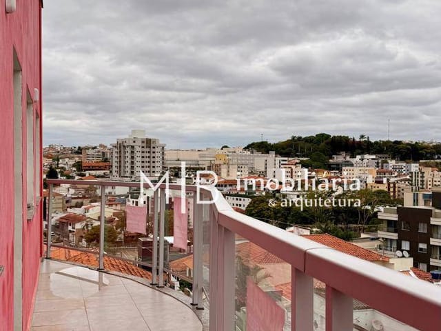 Apartamento 2 quartos e 1 banheiro, para alugar, no bairro Centro em Lavras