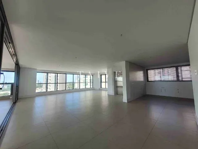 Apartamento com 639m² 3 quartos e 5 banheiros, à venda, no bairro Santa Rosa em Londrina