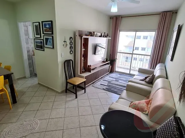 Apartamento 2 quartos e 2 banheiros, à venda, no bairro Flórida em Praia Grande