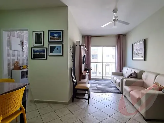 Apartamento 2 quartos e 2 banheiros, à venda, no bairro Flórida em Praia Grande