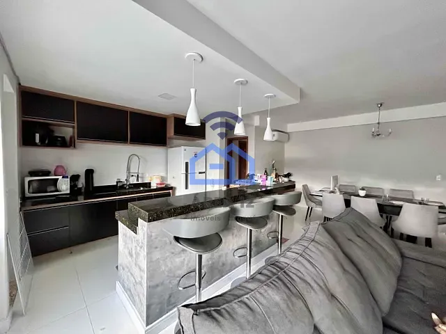 Apartamento com 116m² 2 quartos e 2 banheiros, à venda, no bairro Indaiá em Caraguatatuba