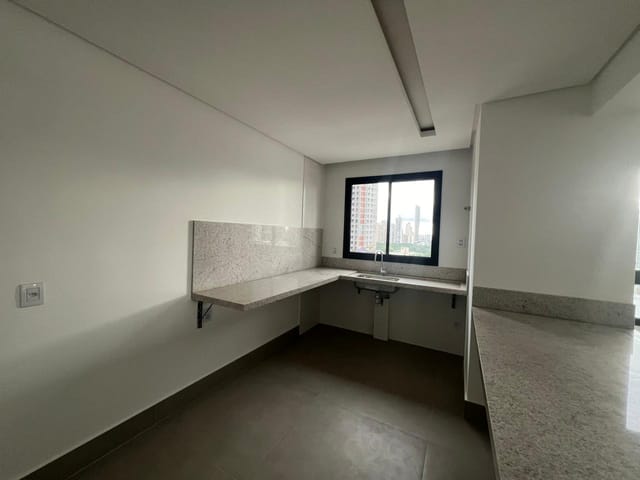 Apartamento 3 quartos e 4 banheiros, à venda, no bairro Setor Bueno em Goiânia
