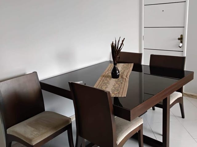 Apartamento 2 quartos e 1 banheiro, para alugar, no bairro Farolândia em Aracaju