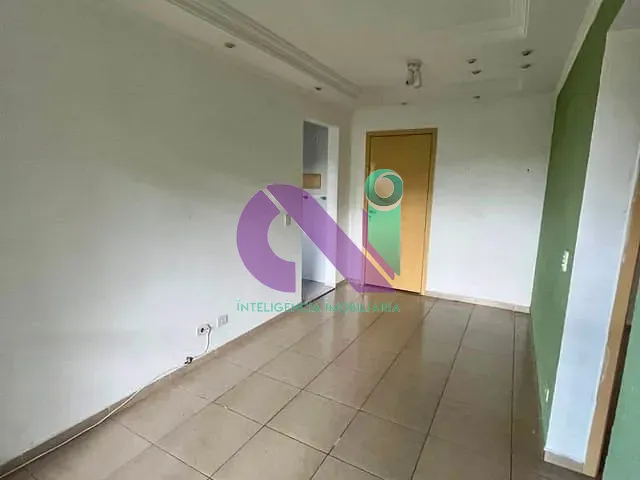 Apartamento 2 quartos e 1 banheiro, para alugar, no bairro Parque Roseira em Carapicuíba