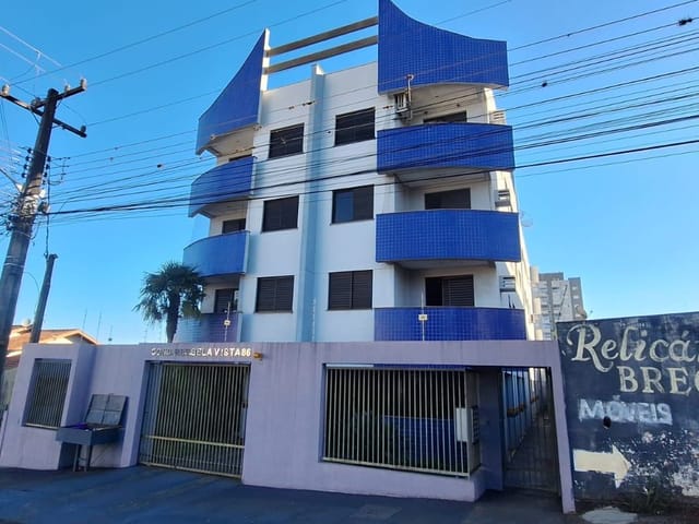 Apartamento 3 quartos e 2 banheiros, para alugar, no bairro Centro em Cambé