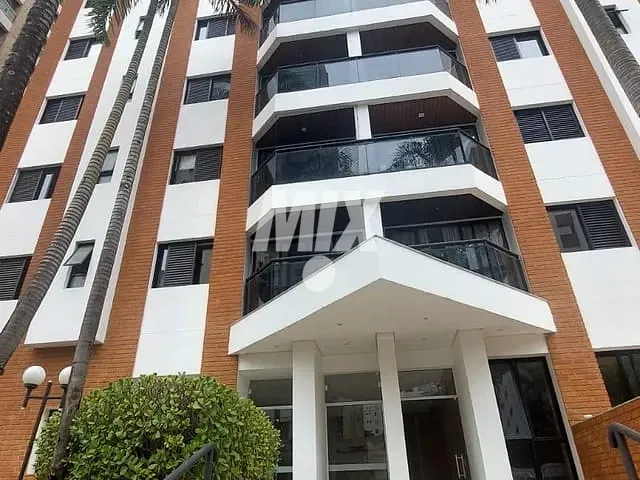 Apartamento 3 quartos e 3 banheiros, à venda, no bairro Moema em São Paulo