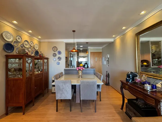 Apartamento com 10m² 3 quartos e 2 banheiros, à venda, no bairro Petrópolis em Londrina