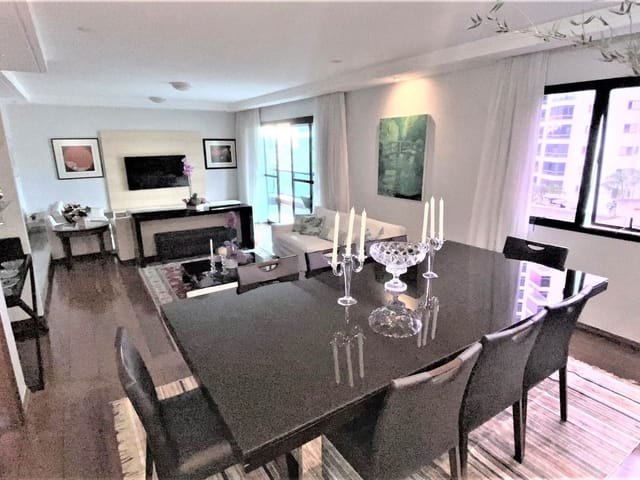 Foto do Apartamento - - Apartamento alto padrão reformado em Mirandópolis | 214m², 4 dormitórios (2 suítes), 4 vagas, depósito, gerador e 1 por andar, perto do Metrô | Paulista Imóveis.