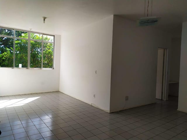 Apartamento com 83m² 3 quartos e 3 banheiros, para alugar, no bairro Vila União em Fortaleza