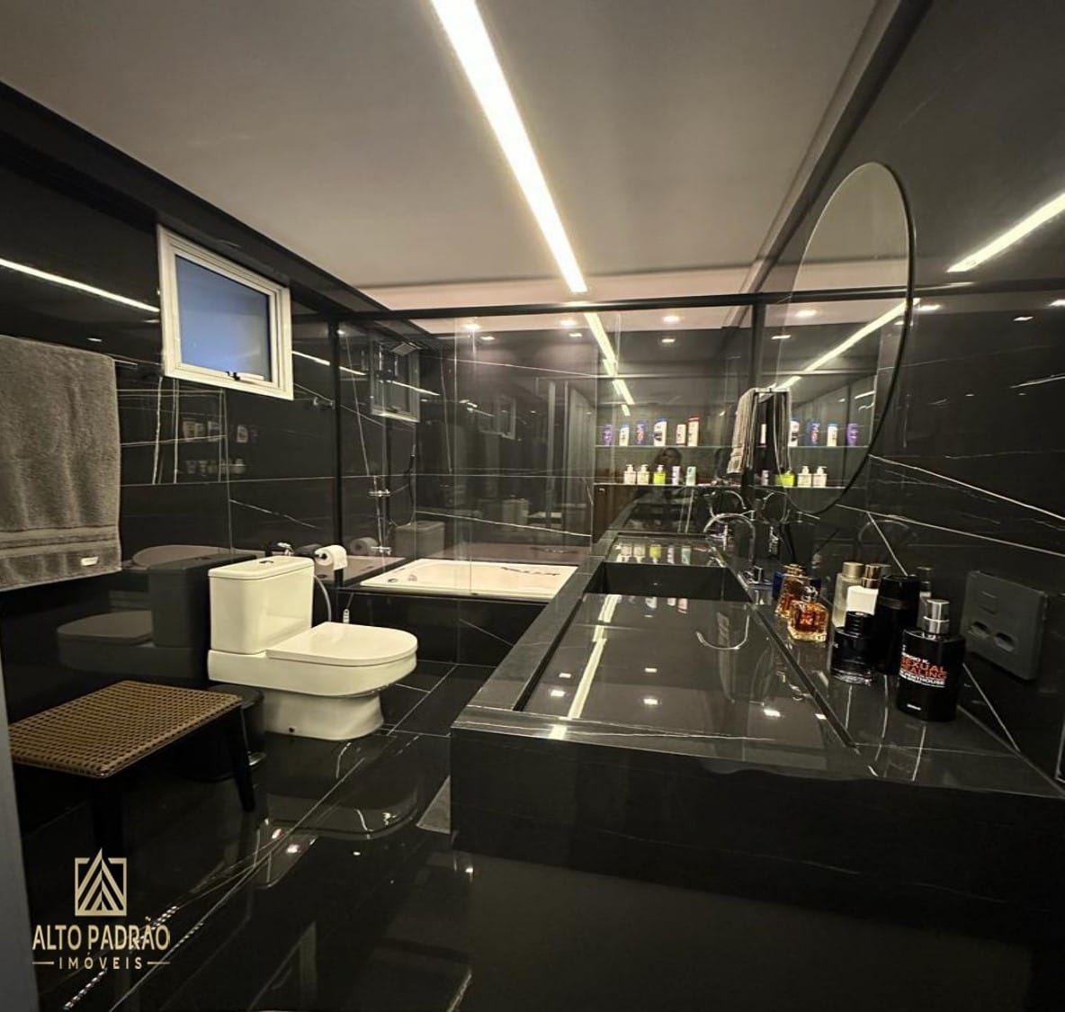 Apartamento à venda com 1 quarto, 83m² - Foto 9