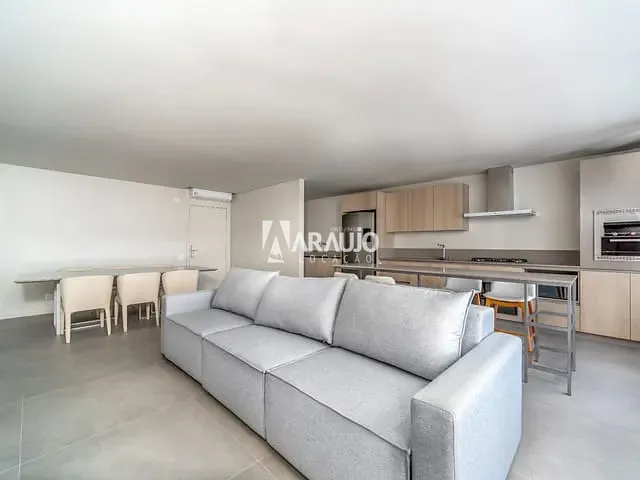 Apartamento 3 quartos e 4 banheiros, para alugar, no bairro Centro em Itajaí