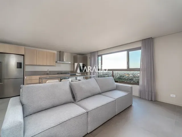 Apartamento 3 quartos e 4 banheiros, para alugar, no bairro Centro em Itajaí