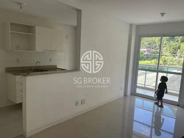 Apartamento 2 quartos e 1 banheiro, à venda, no bairro Recreio do Bandeirantes em Rio de Janeiro