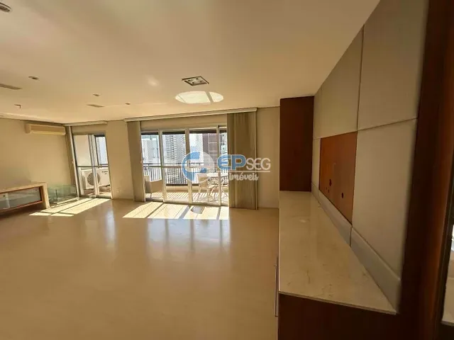 Apartamento com 199m² 3 quartos e 2 banheiros, à venda, no bairro Gleba Fazenda Palhano em Londrina